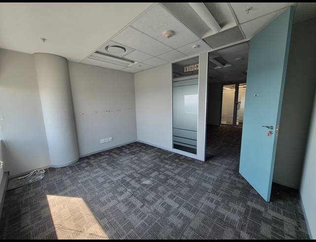 308M² OFFICE TO LET IN SANDTON CENTRAL